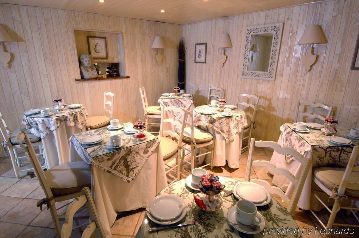 Hôtel la Residence Du Berry Versalhes Restaurante foto