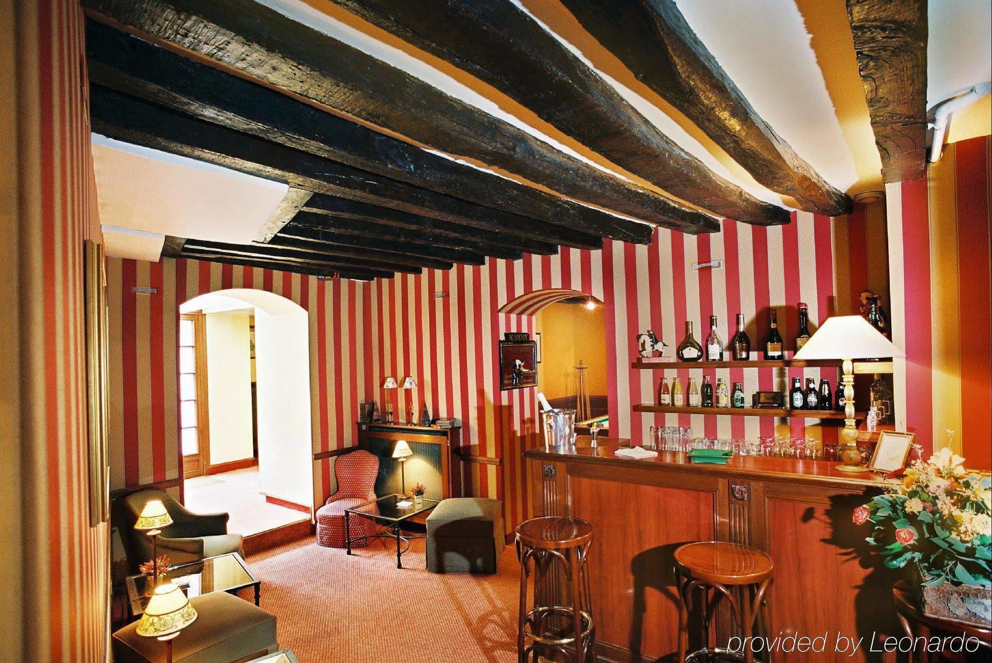 Hôtel la Residence Du Berry Versalhes Restaurante foto